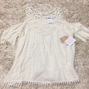 NEVER WORN off shoulder top